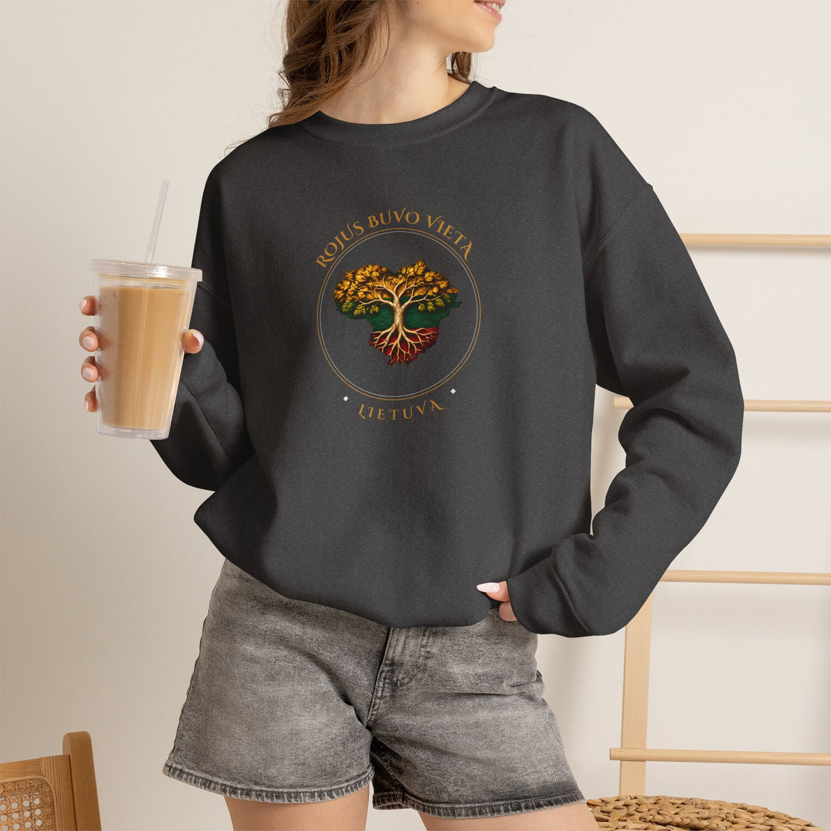 Rojus Buvo Vieta Lietuva; Tree of Life Heart; Unisex Heavy Blend™ Crewneck Sweatshirt